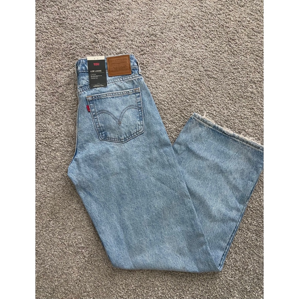 levi’s low loose jeans 🩵